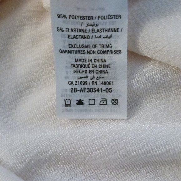 Cream bodycon cut out dress - Picture 3 of 3